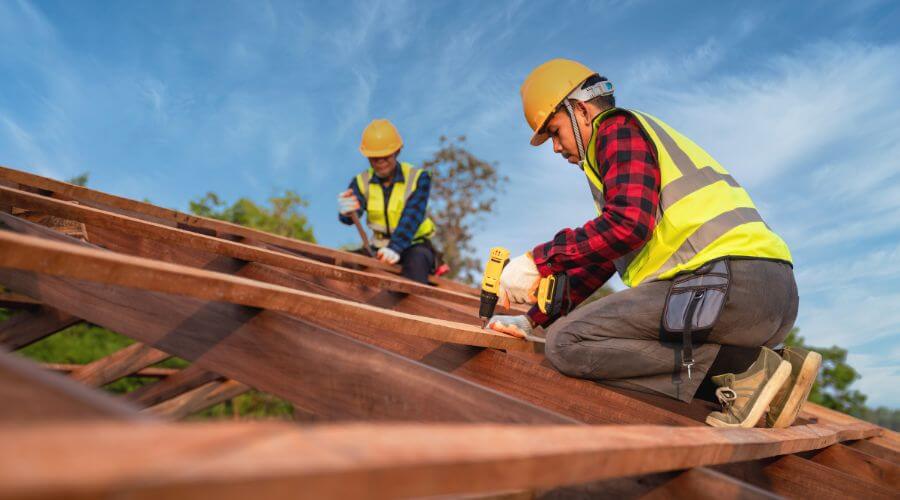 Professional Flat Roofing Installation services in Williamsville, IL